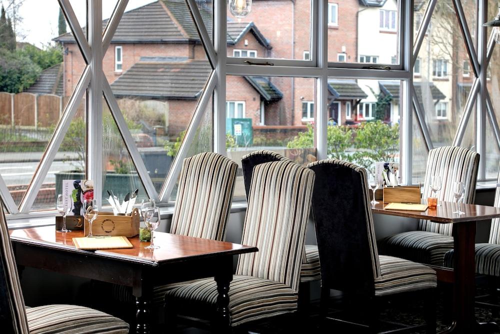 The Hillcrest 3* Widnes